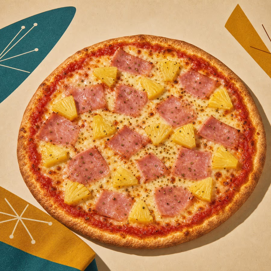 Pizza Hawaii mit Kochschinken, Ananas, Mozzarella und Tomatensoße